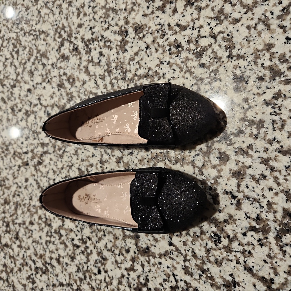Girls dress shoes Size 3